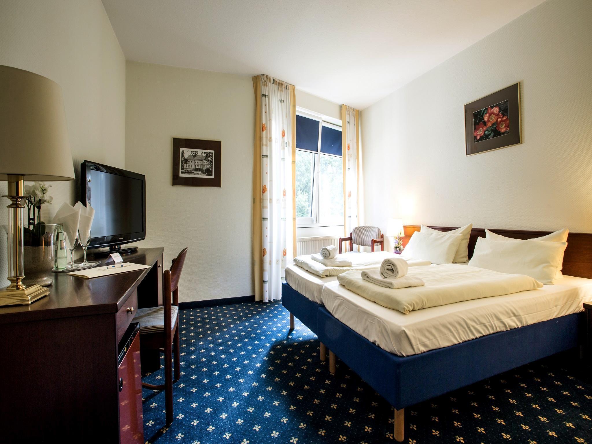 Parkhotel Papenburg By Hackmann Exterior photo